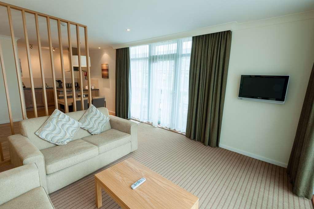 De Vere Cotswold Water Park South Cerney Camera foto
